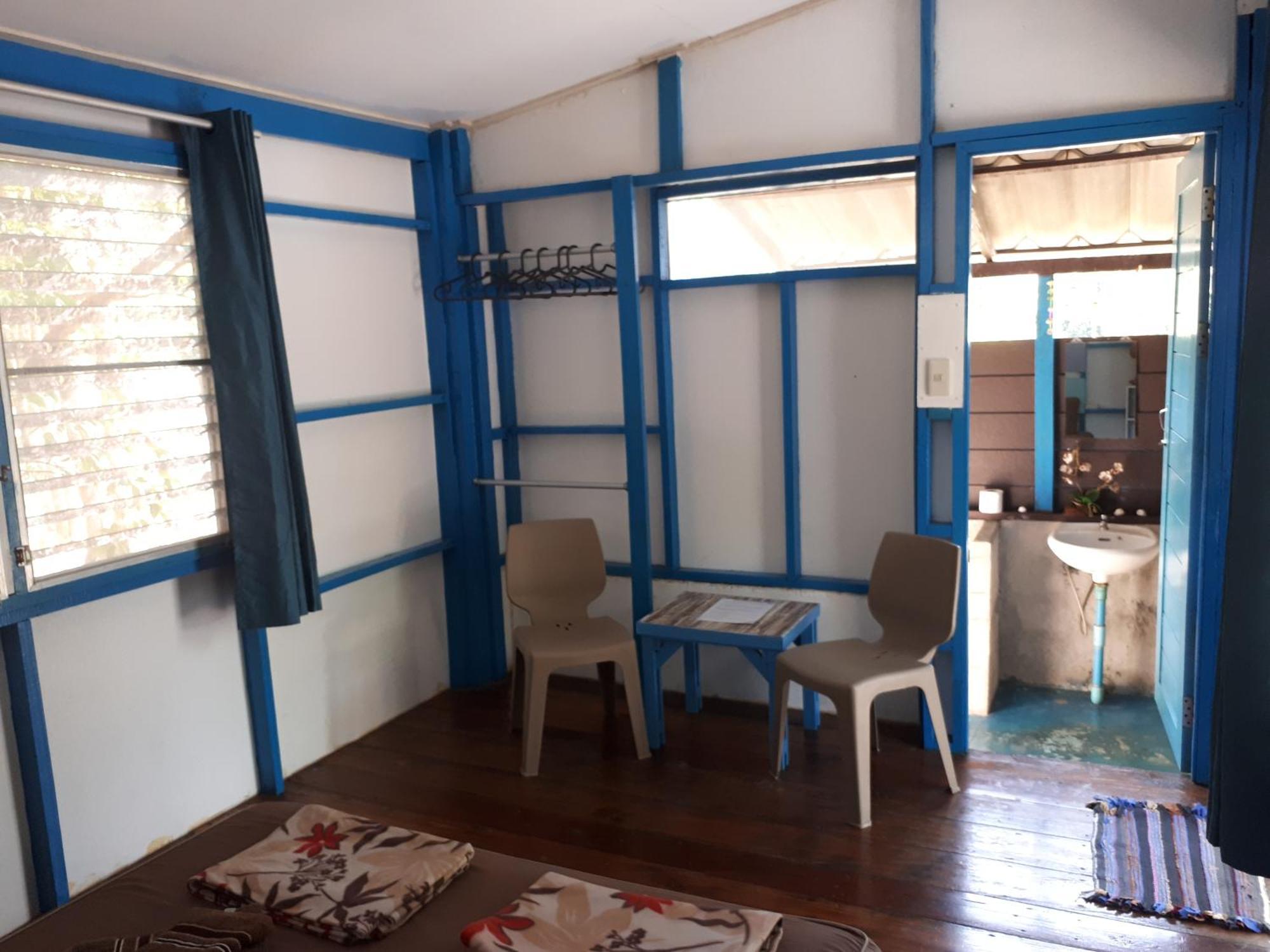 Phayam Friends Hotel Koh Phayam Bagian luar foto