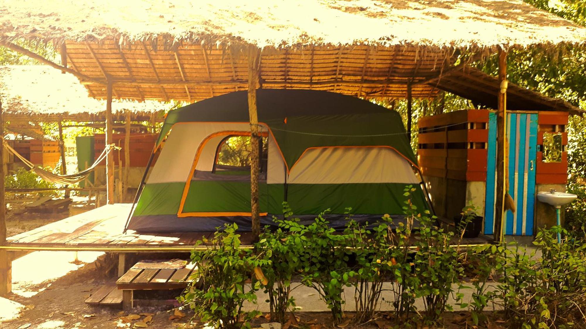 Phayam Friends Hotel Koh Phayam Bagian luar foto